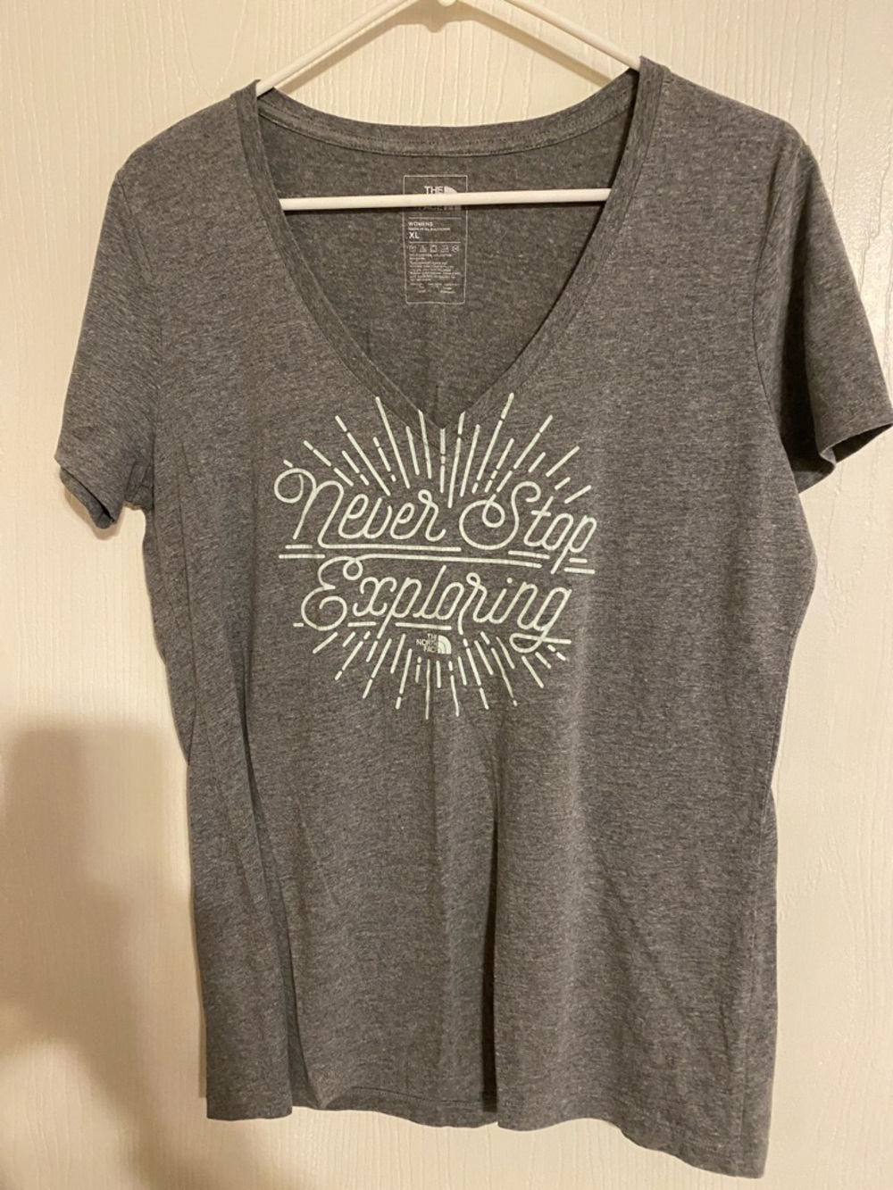 The North Face Women's Gray V-Neck 'Never Stop Exploring' Graphic Tee